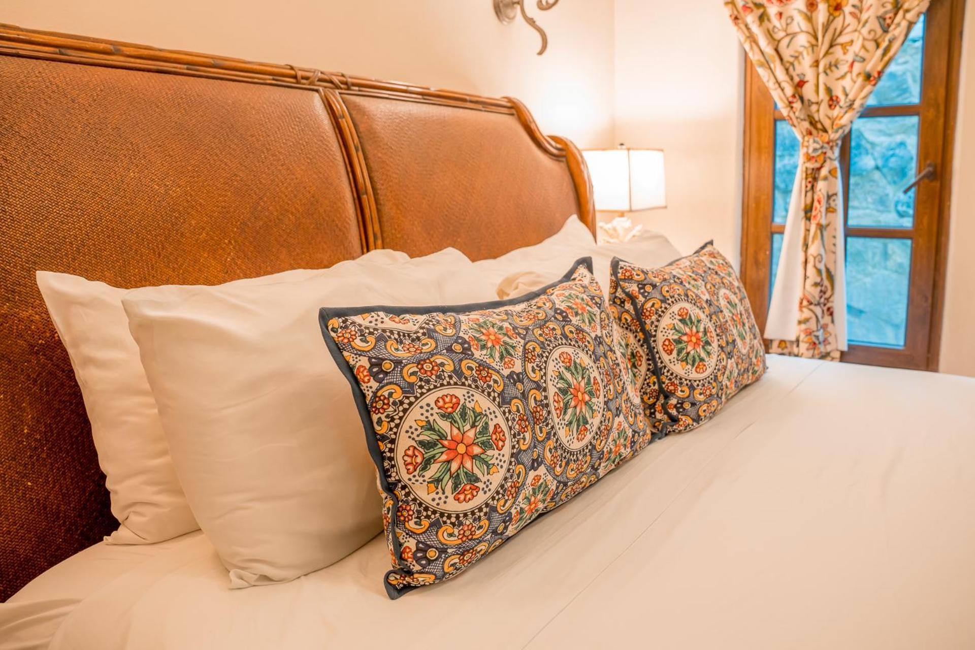 Caribe Tesoro Hotel West Bay Ngoại thất bức ảnh