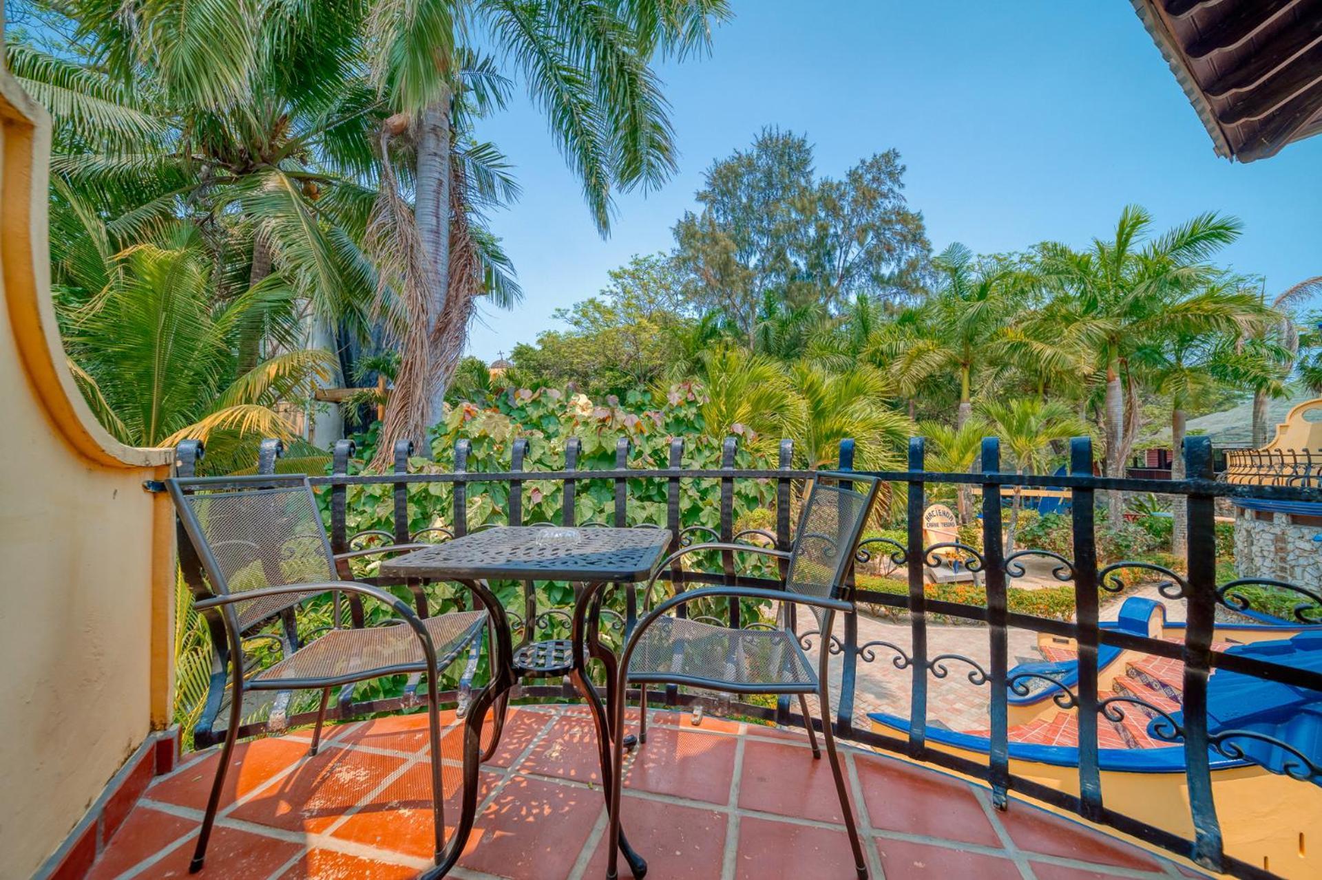 Caribe Tesoro Hotel West Bay Ngoại thất bức ảnh