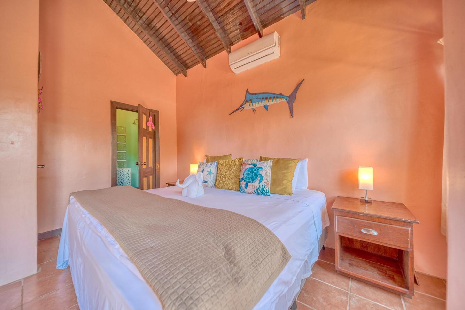 Caribe Tesoro Hotel West Bay Ngoại thất bức ảnh