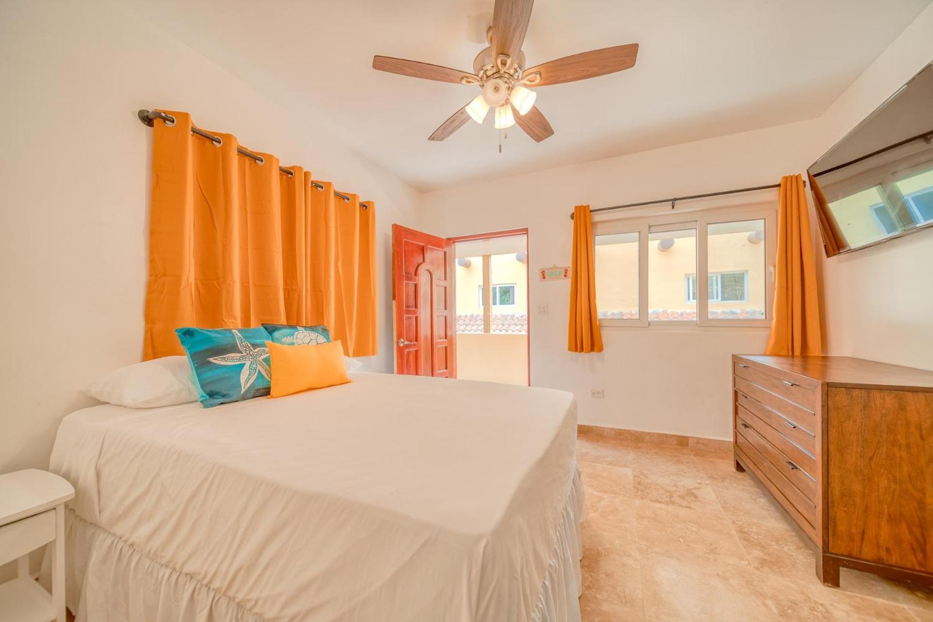 Caribe Tesoro Hotel West Bay Ngoại thất bức ảnh