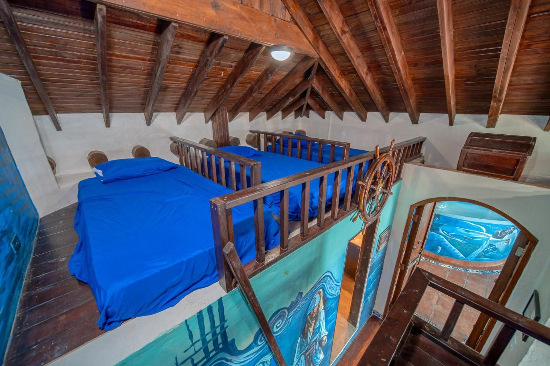 Caribe Tesoro Hotel West Bay Ngoại thất bức ảnh